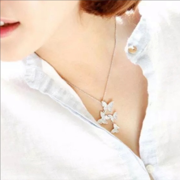 ⭐️SS pave Butterfly necklace - Picture 5 of 8